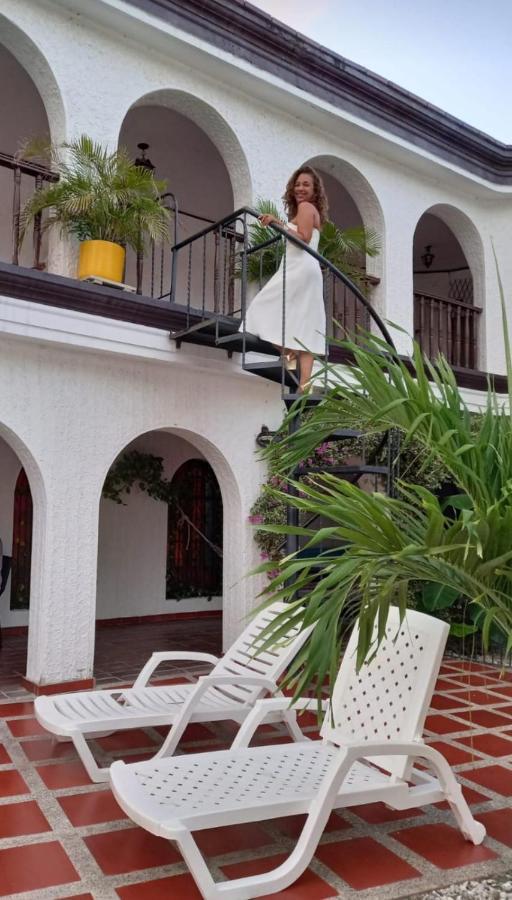 The Chill In Mansion Hostel Santa Marta Ngoại thất bức ảnh