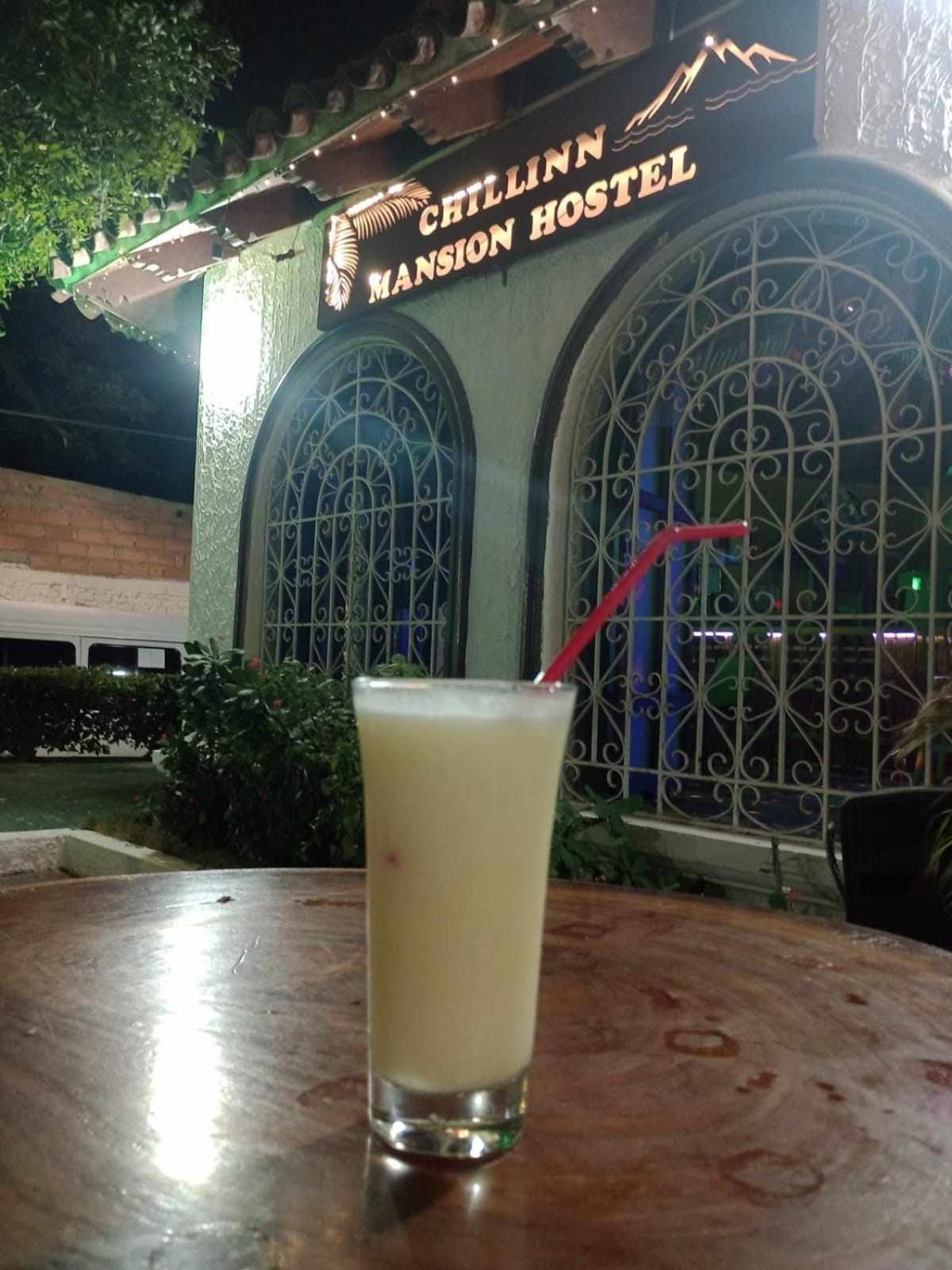 The Chill In Mansion Hostel Santa Marta Ngoại thất bức ảnh