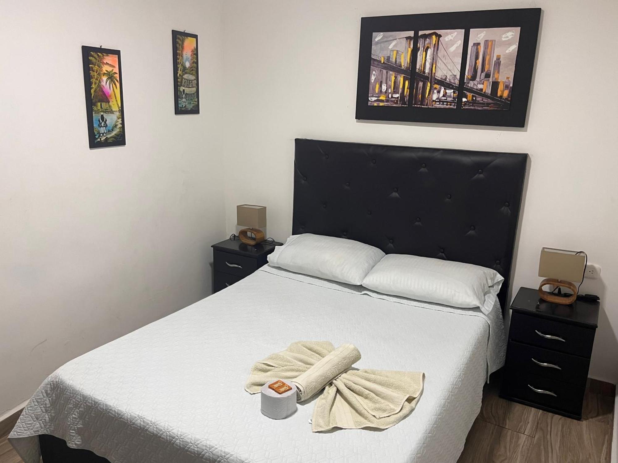 The Chill In Mansion Hostel Santa Marta Ngoại thất bức ảnh