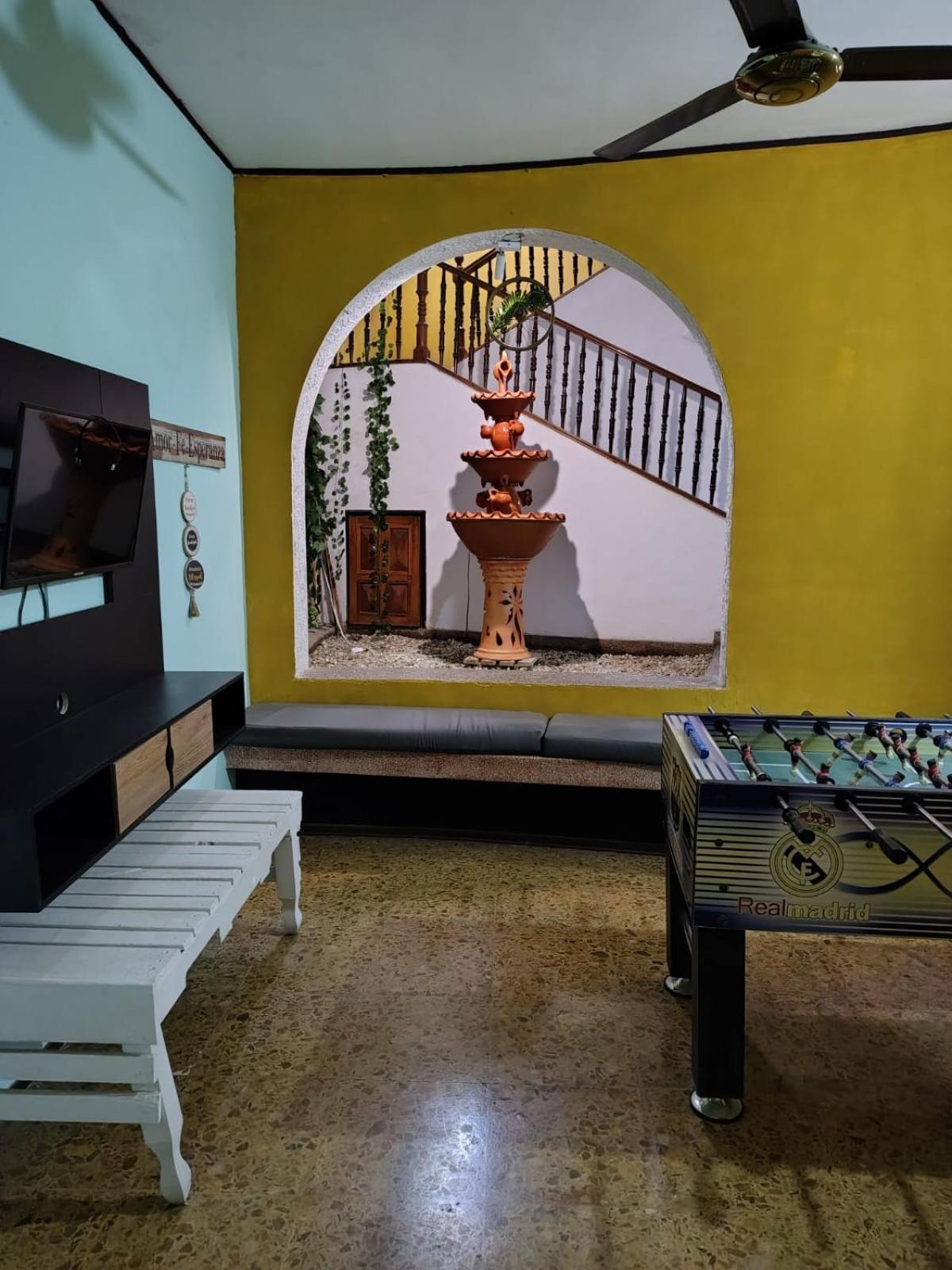 The Chill In Mansion Hostel Santa Marta Ngoại thất bức ảnh